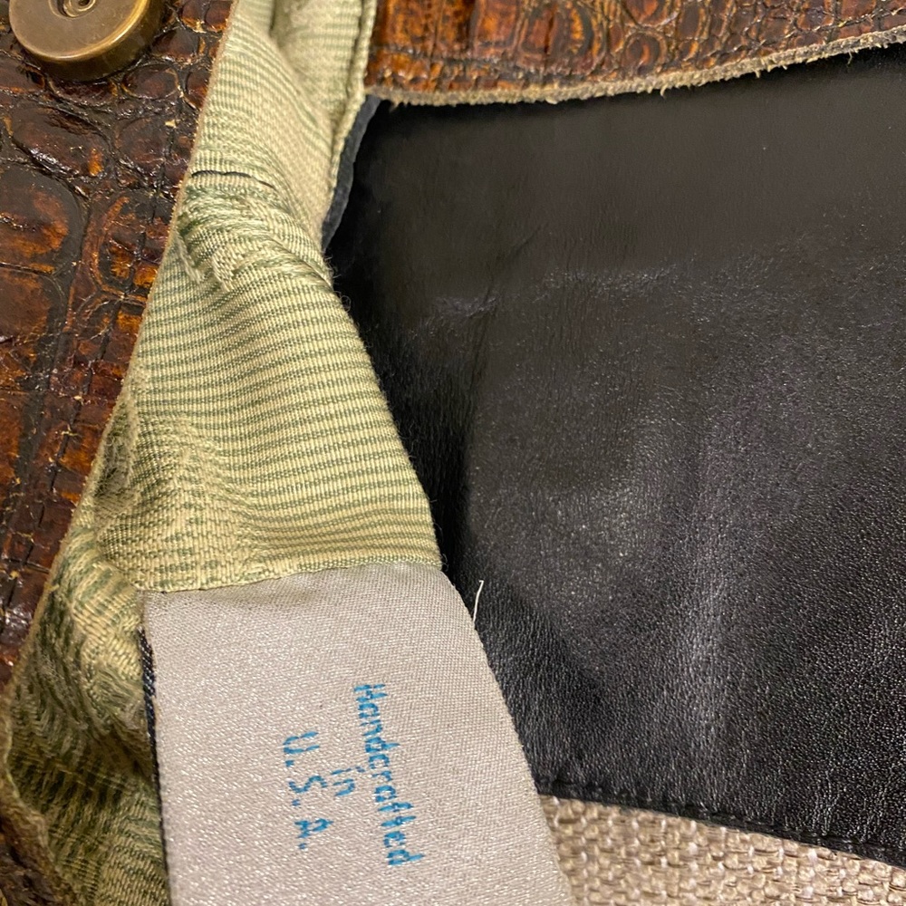 Beautiful Handcrafted Flap Crossbody Bag - Picture 15 of 16